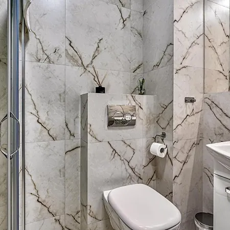 Belle View & - Centrum - By Royal Aparts * شكلارسكا بوريبا