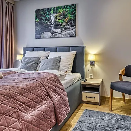 Belle View - Centrum - By Royal Aparts Apartment