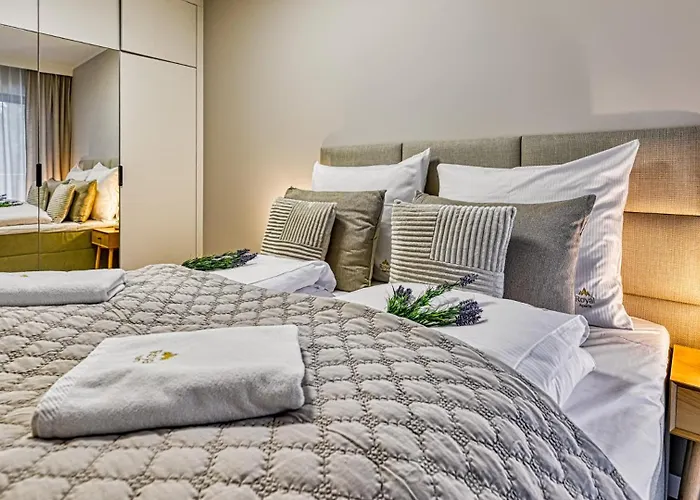 Belle View & - Centrum - By Royal Aparts *