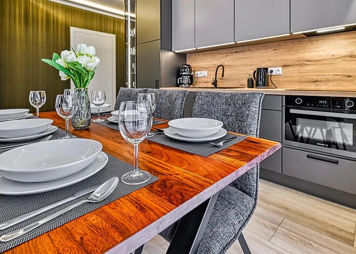 Belle View & - Centrum - By Royal Aparts *